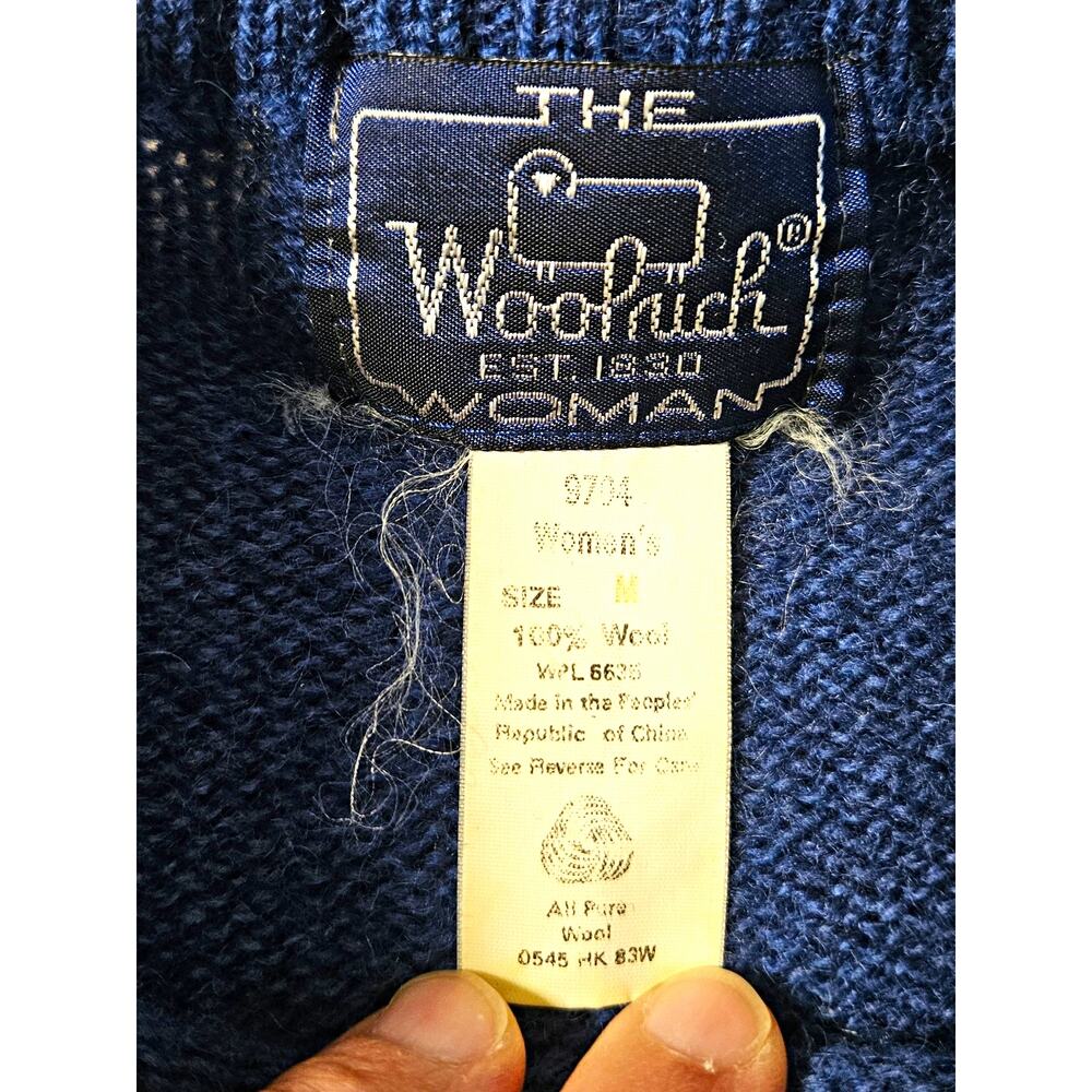 Vintage Woolrich Woman 100% Wool Novelty Farm Barn Sheep Knit Sweater Medium - Picture 4 of 7